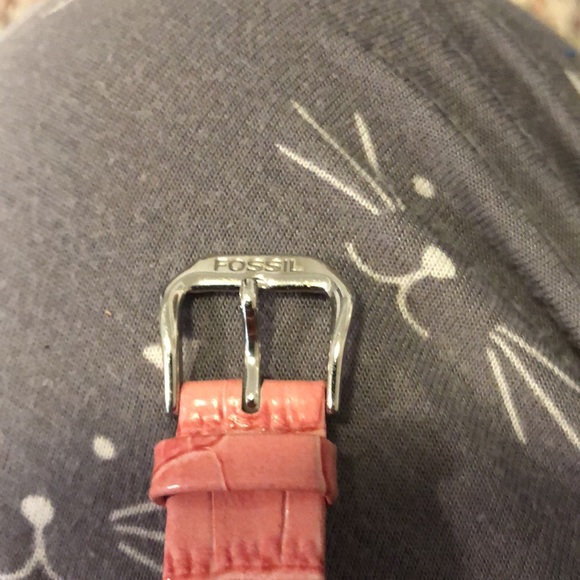 Fossil watch pink leather straps mother of pearl face rhinestone around face - Picture 4 of 4